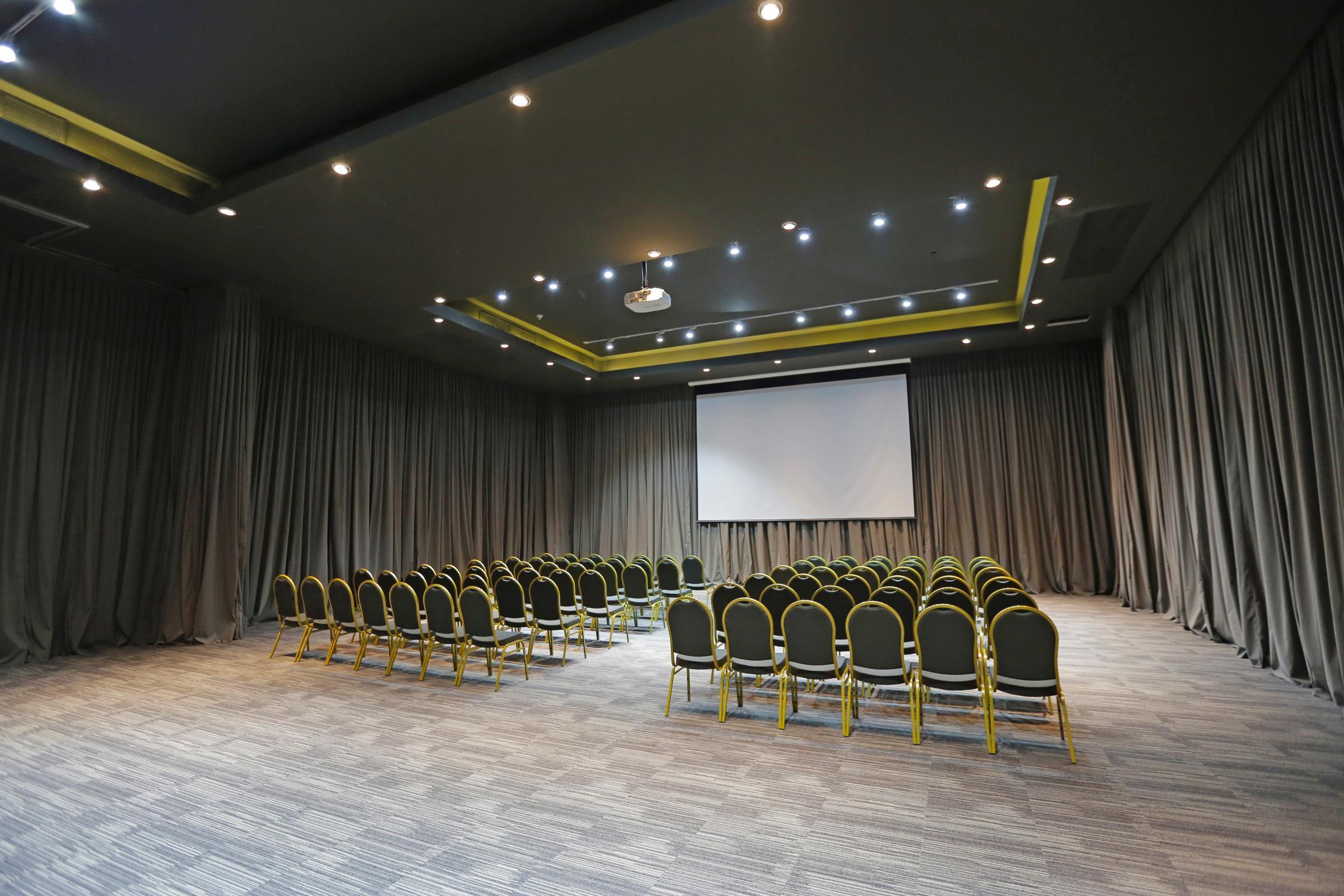 Hotel Cumbres Lastarria Santiago Exterior photo The conference room