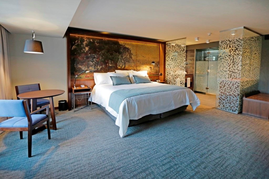 Hotel Cumbres Lastarria Santiago Exterior photo A room at the hotel