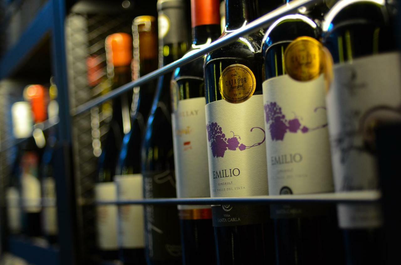 Hotel Cumbres Lastarria Santiago Exterior photo A wine rack